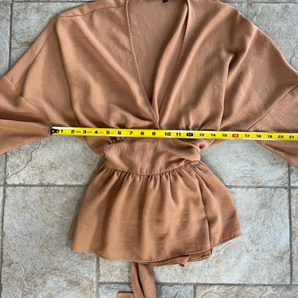 ASOS Design Tan Peplum Wrap Top US 6 Deep V Neck Long Sleeve Boho Fall Romantic - Picture 9 of 10